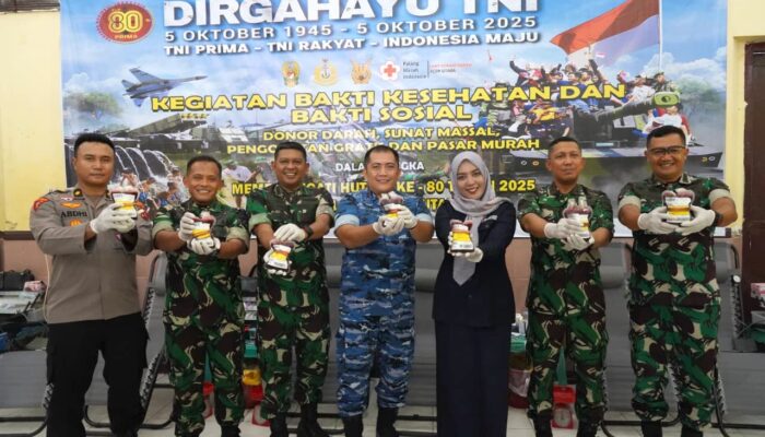 Keren! TNI Tiga Matra Gelar Baksos Sunat Massal HUT ke-80