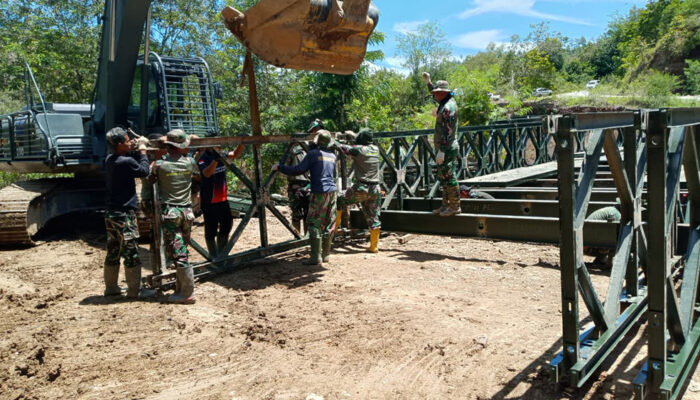 TNI Targetkan Jembatan Bailey di Linge Rampung April Ini